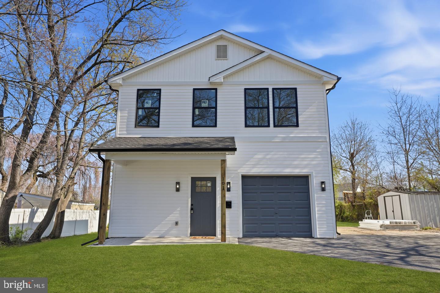 6 Starlight Ln, Levittown, PA 19055 photo