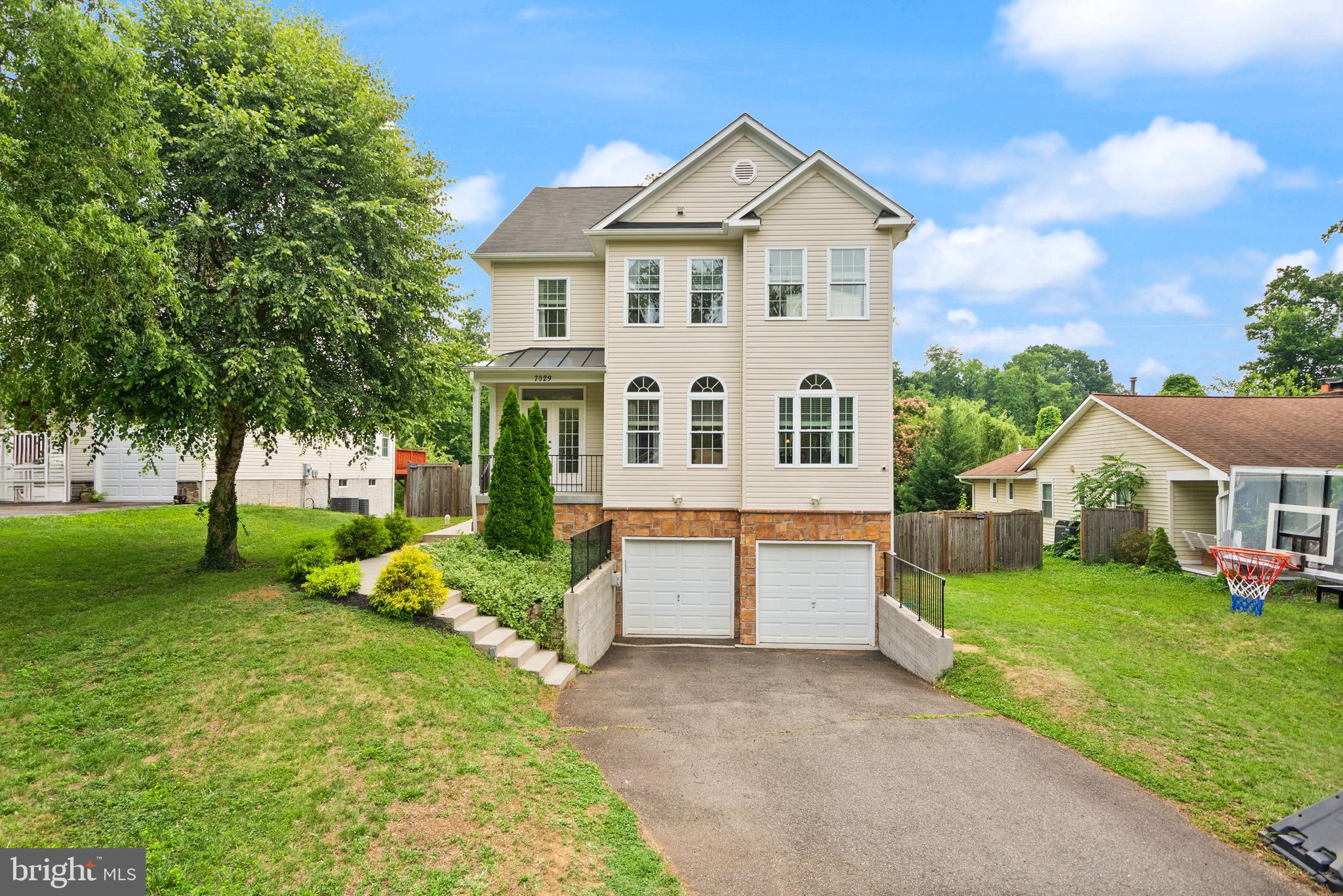 7029 Swain Dr, Alexandria, VA 22306