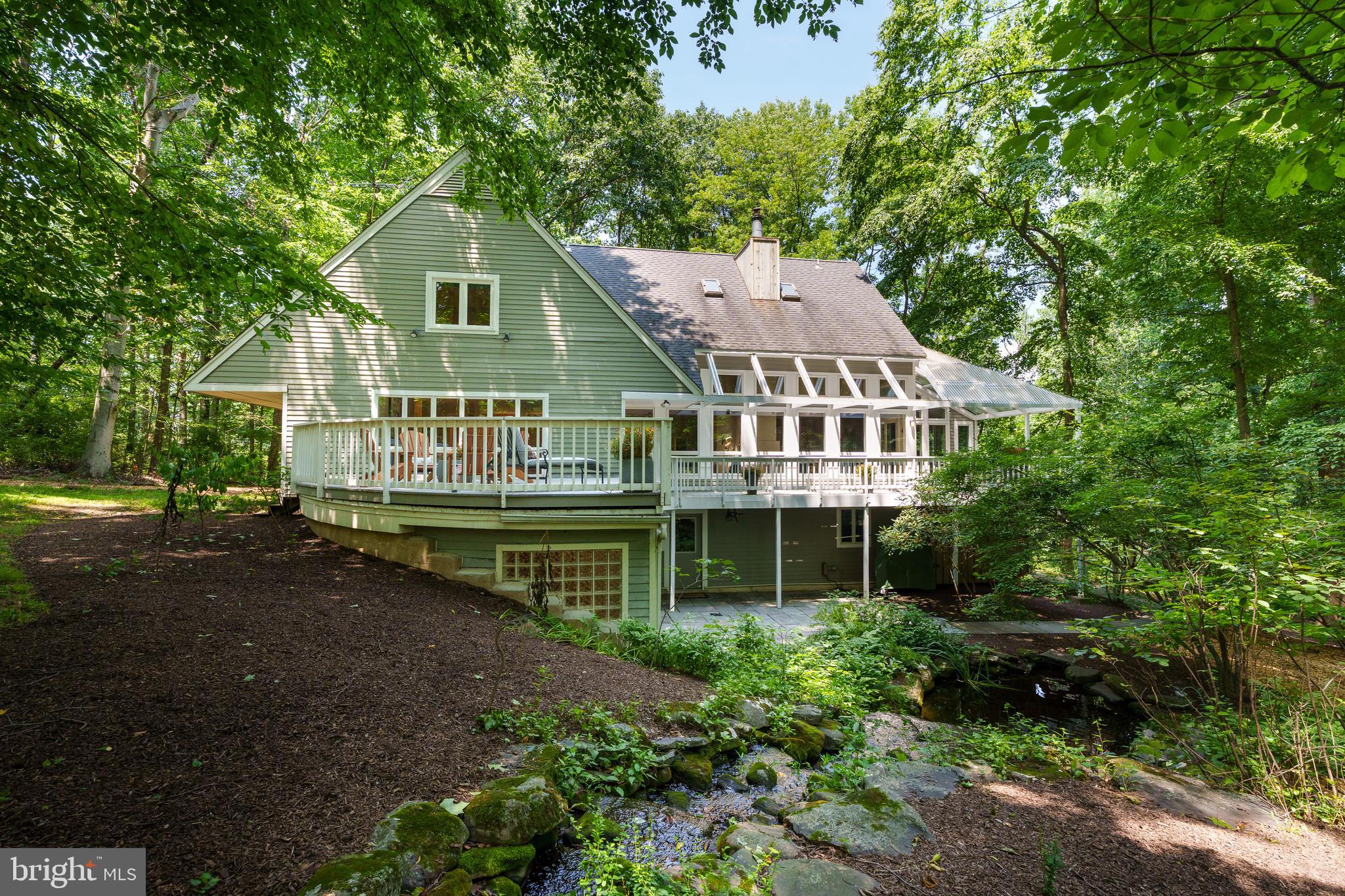 30 Poor Farm Rd, Pennington, NJ 08534