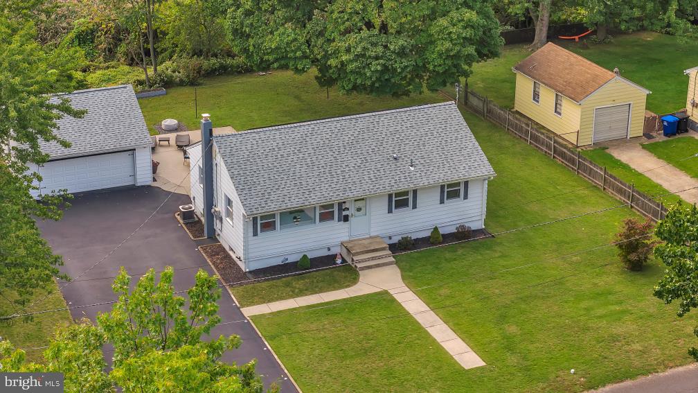 130 Fairfax Dr, Cinnaminson, NJ 08077
