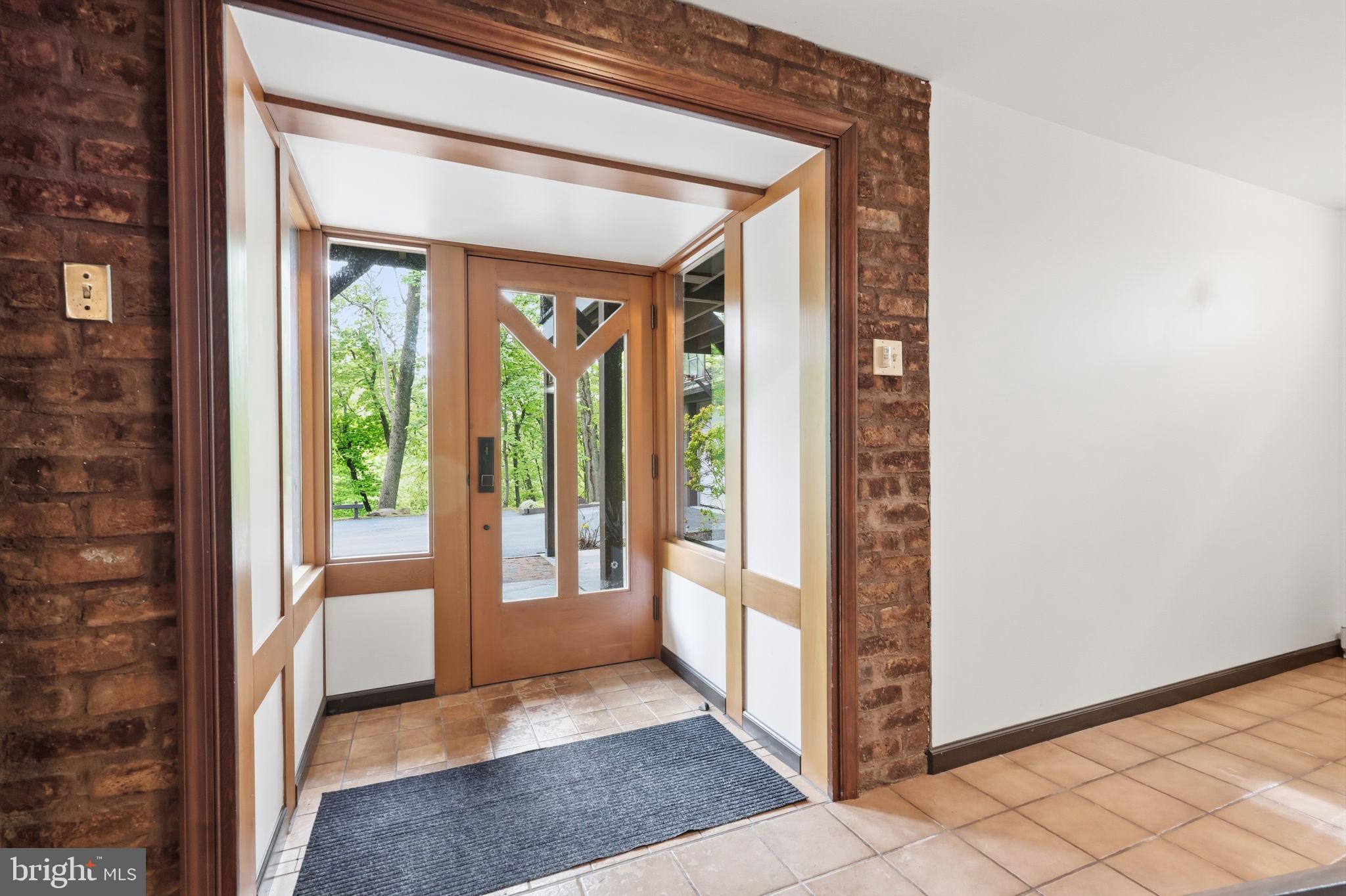 2244 Springtown Hill Rd, Hellertown, PA 18055 photo