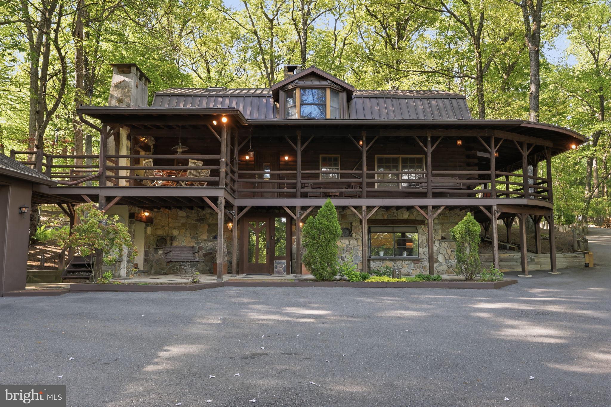 2244 Springtown Hill Rd, Hellertown, PA 18055 photo