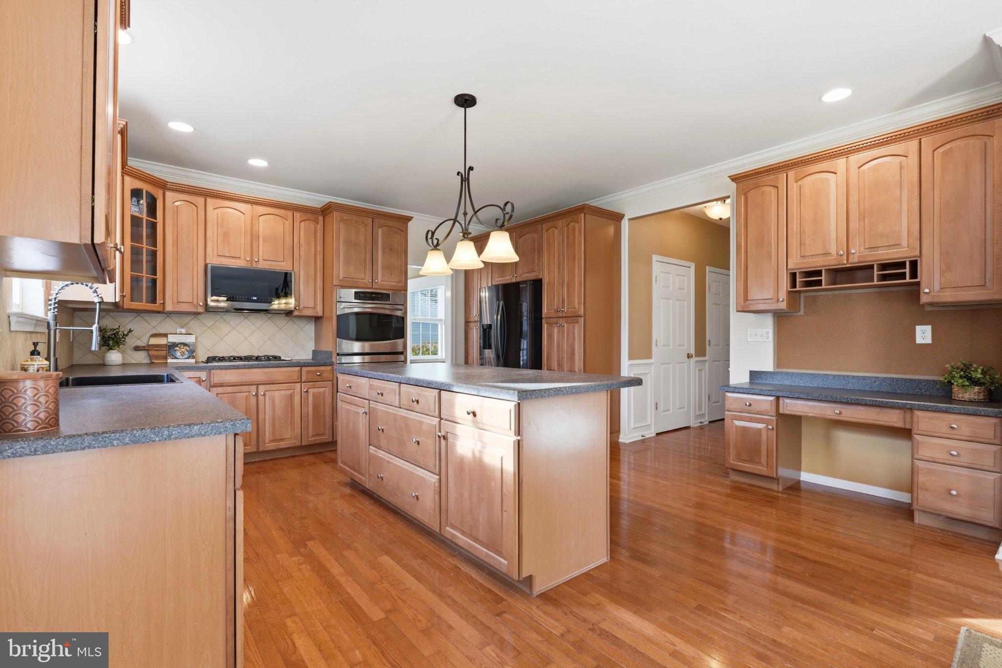 600 Detweiler Dr, Perkasie, PA 18944 photo