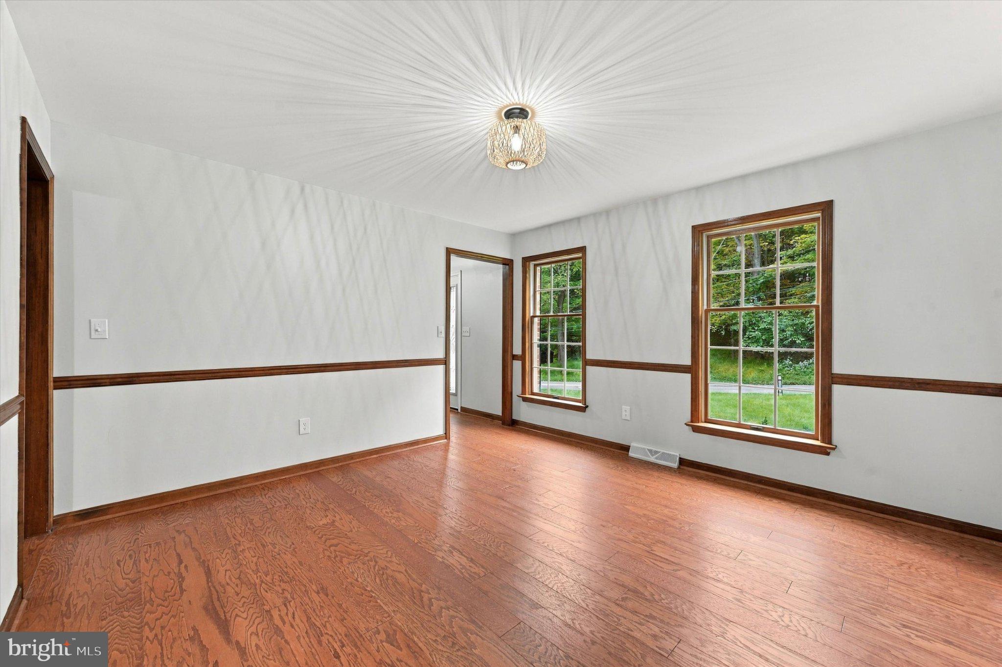 1544 Stouff Rd, Downingtown, PA 19335 photo