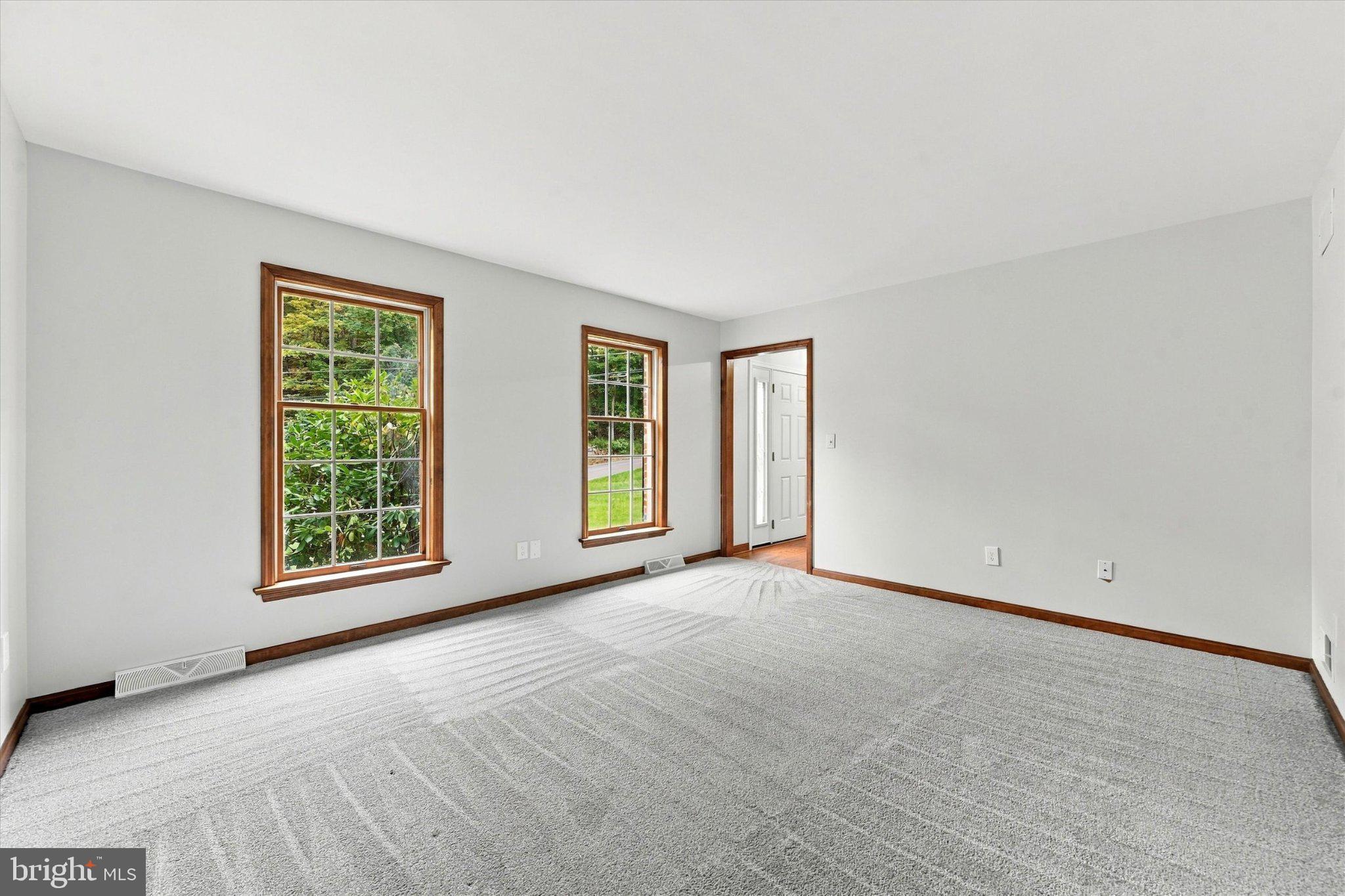 1544 Stouff Rd, Downingtown, PA 19335 photo