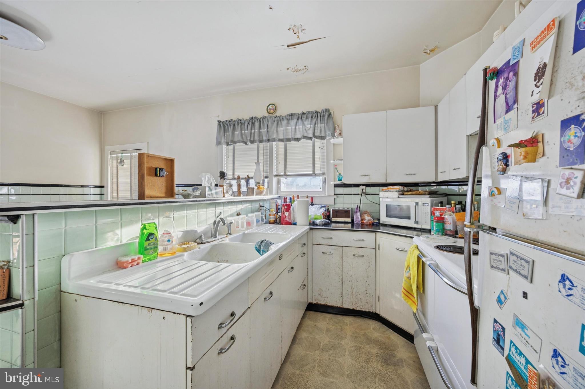 104 Monroe St, Bristol, PA 19007 photo