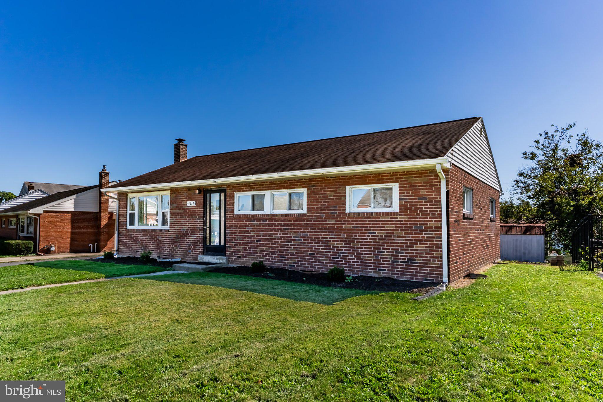 5223 Crestwood Dr, Harrisburg, PA 17109 photo