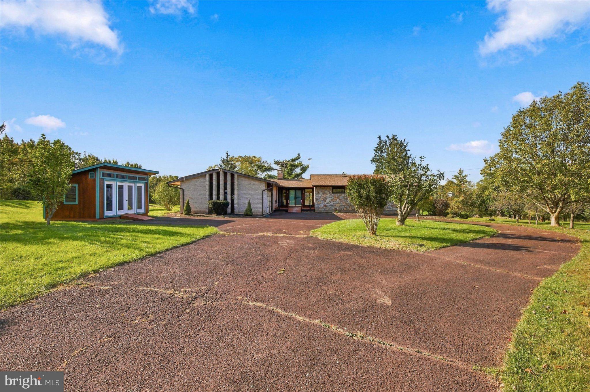 2125 Berks Rd, Lansdale, PA 19446