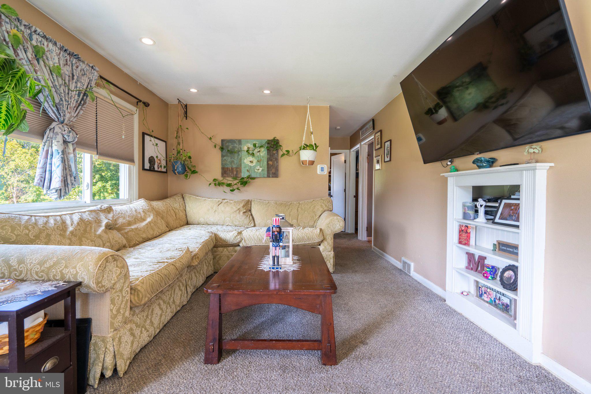 234 Hill Ave, Horsham, PA 19044 photo
