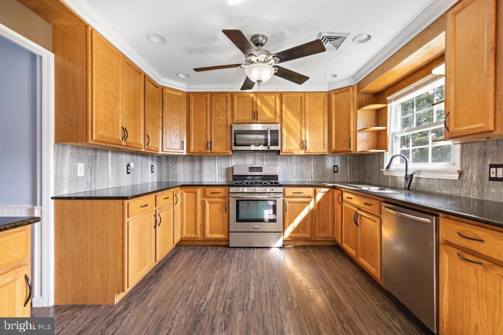 14 Oneida Ave, Waretown, NJ 08758 photo