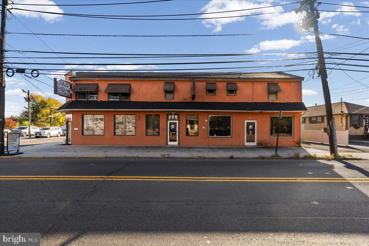 94 Browning Rd, Bellmawr, NJ 08031