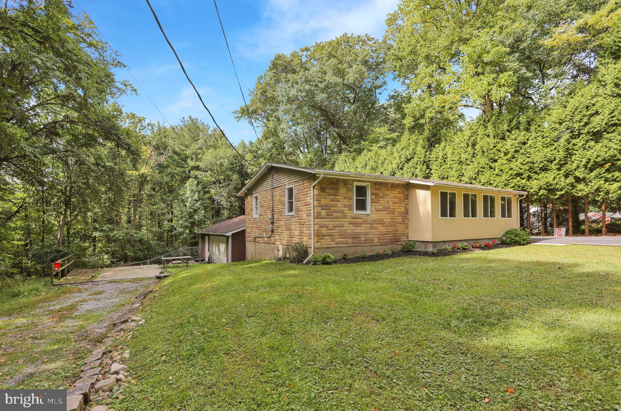 129 Orchard, Fleetwood, PA 19522 photo