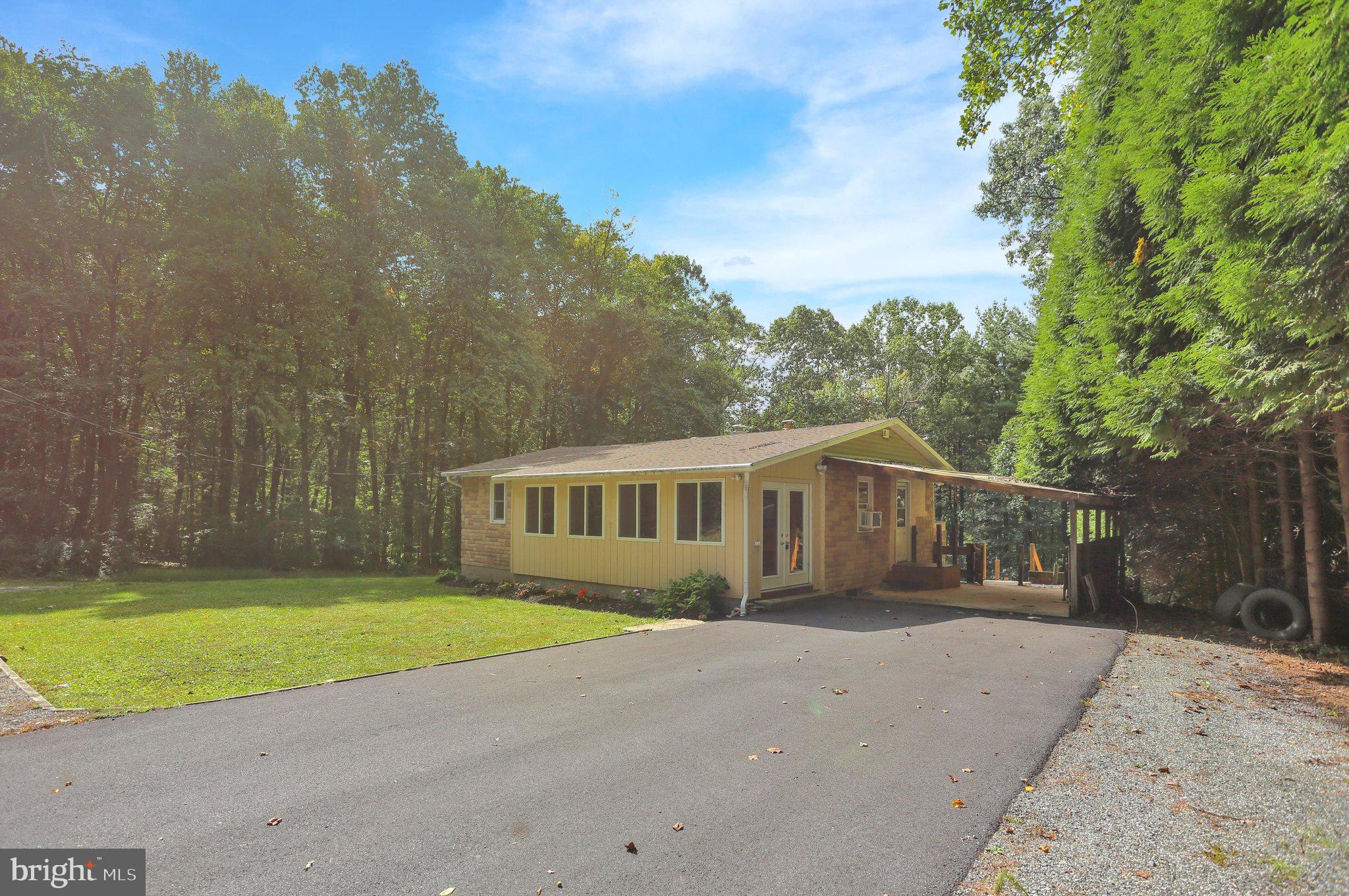 129 Orchard Rd, Fleetwood, PA 19522
