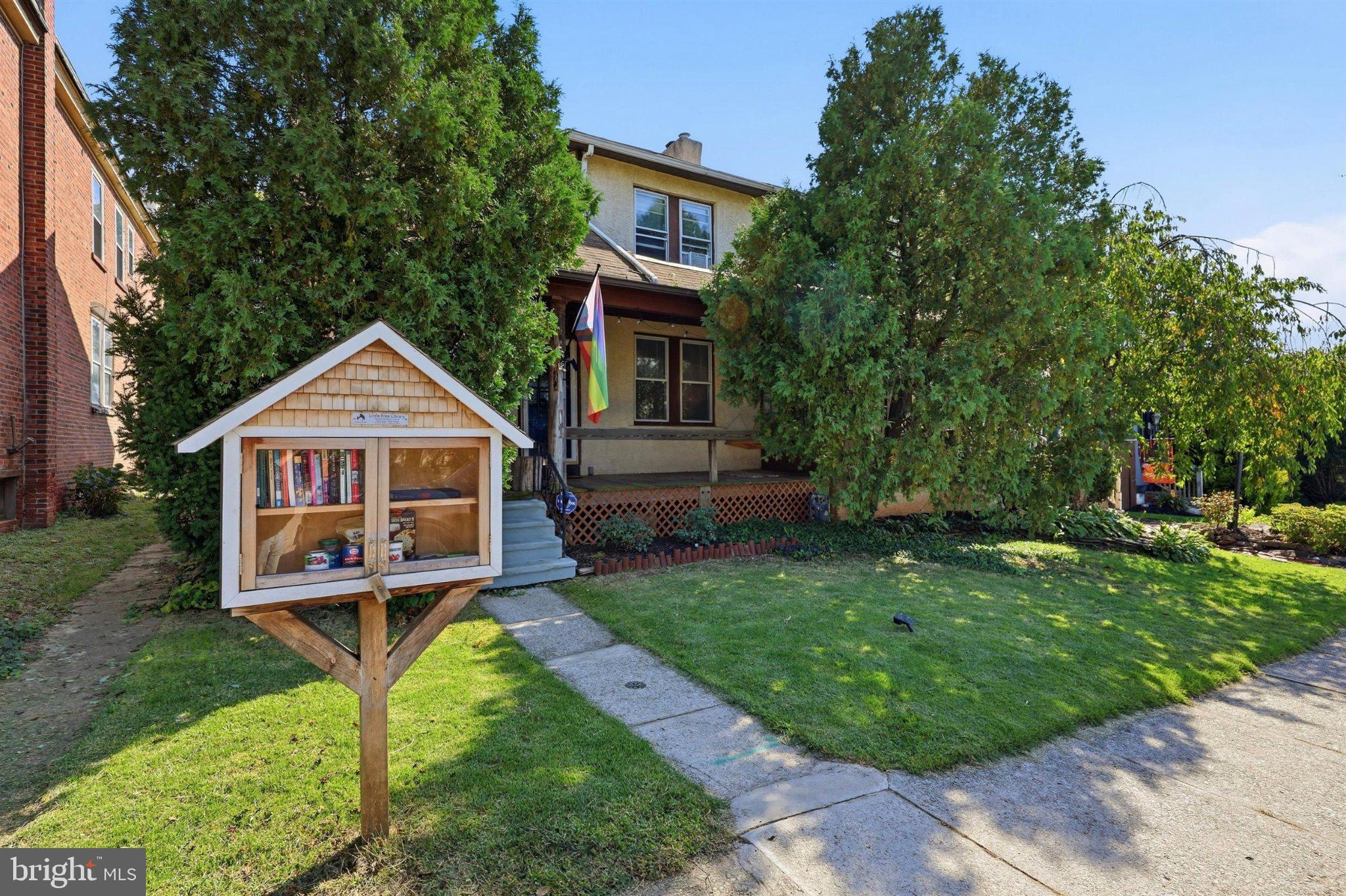 1424 Juniper St, Norristown, PA 19401