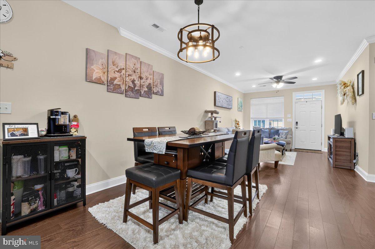 16789 River View Cir, Bristol, PA 19007 photo