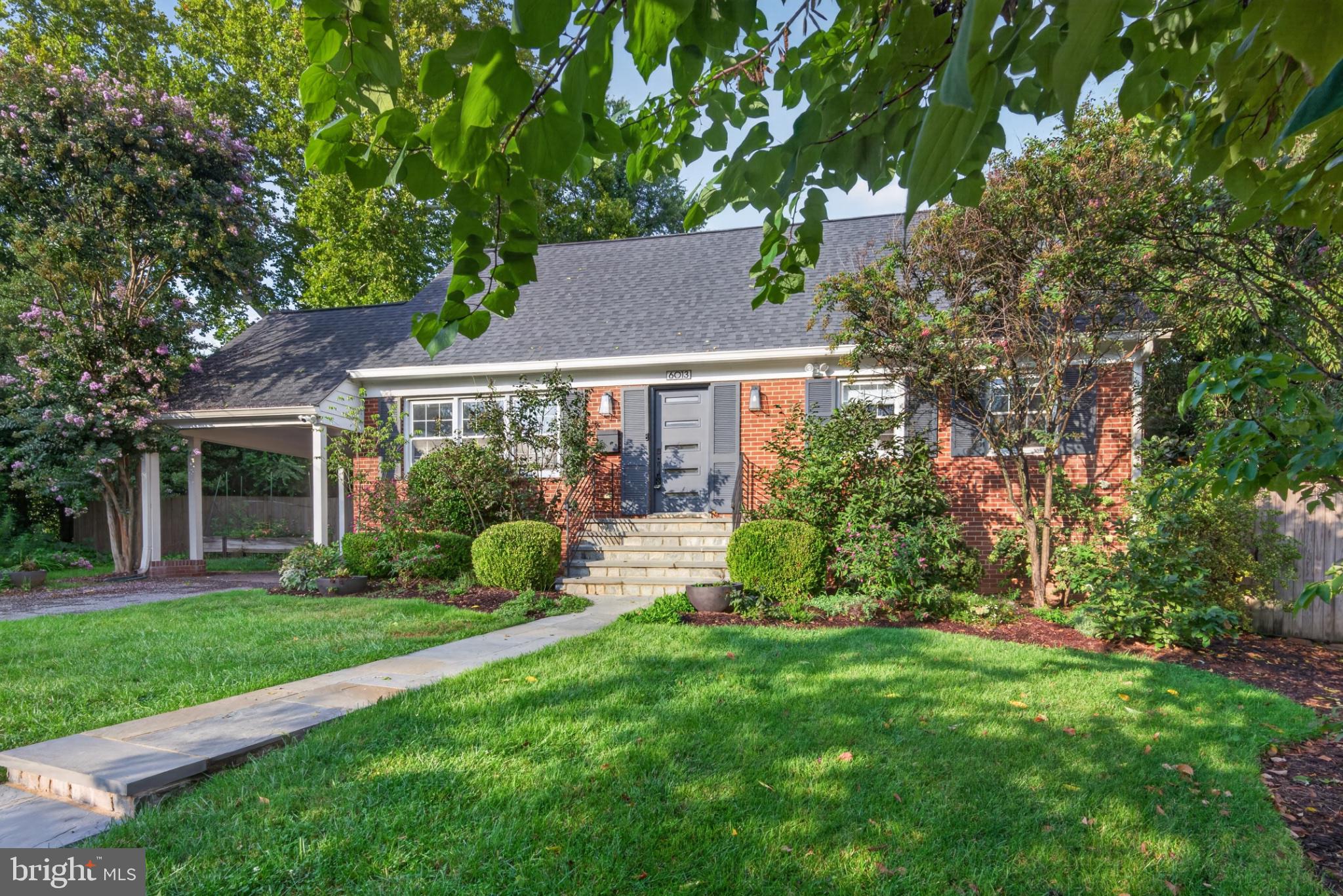 6013 Kingsford Ct, Bethesda, MD 20817