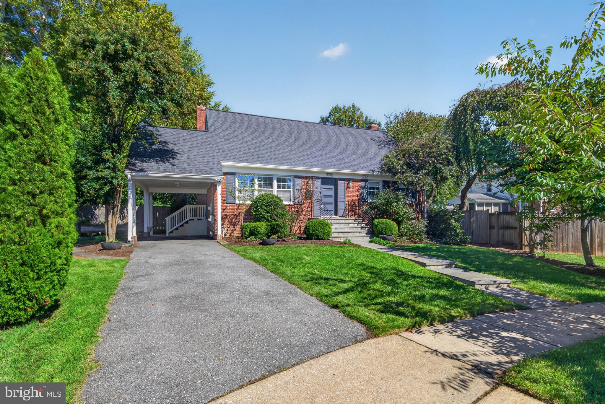 6013 Kingsford Ct, Bethesda, MD 20817 photo