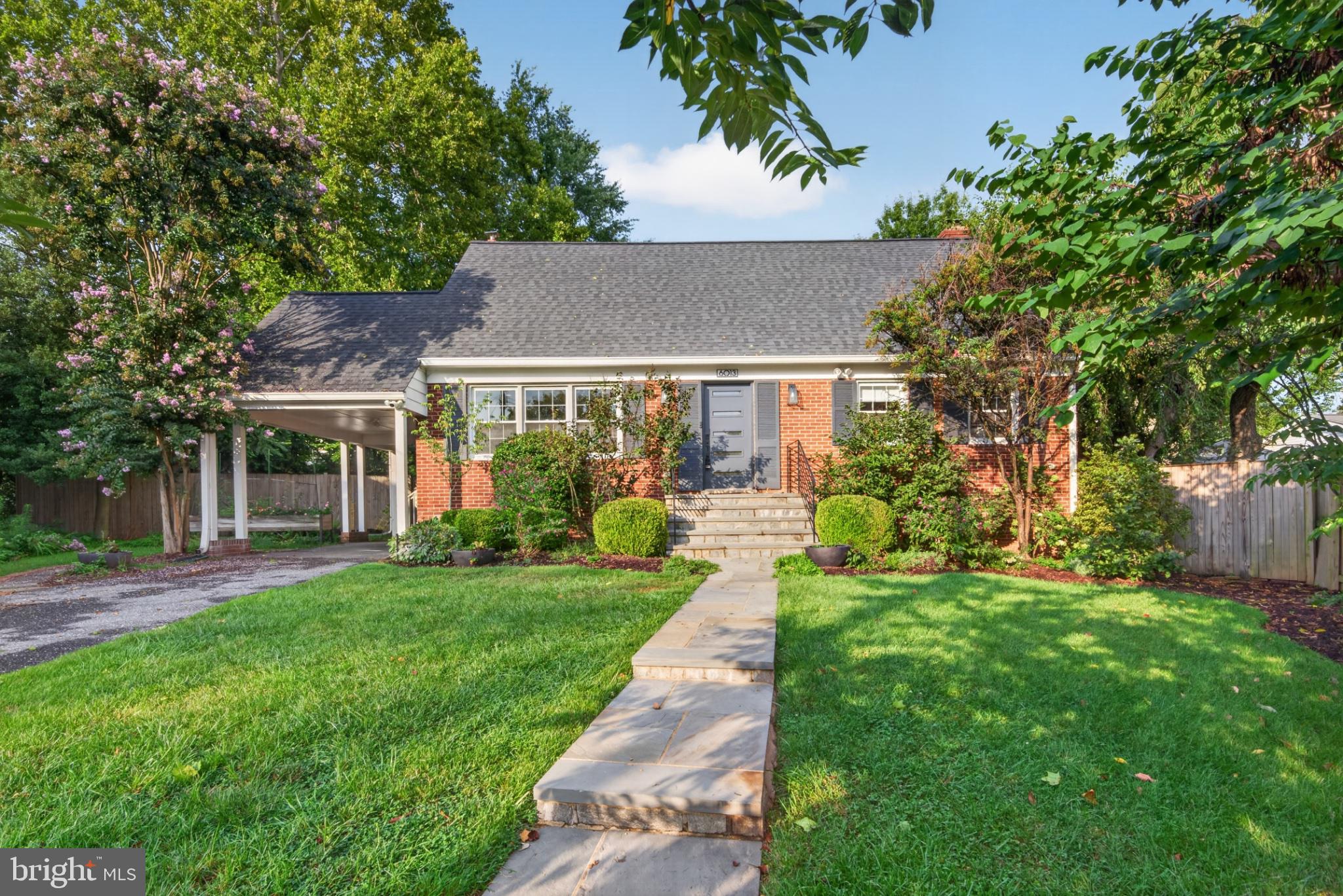 6013 Kingsford Ct, Bethesda, MD 20817 photo