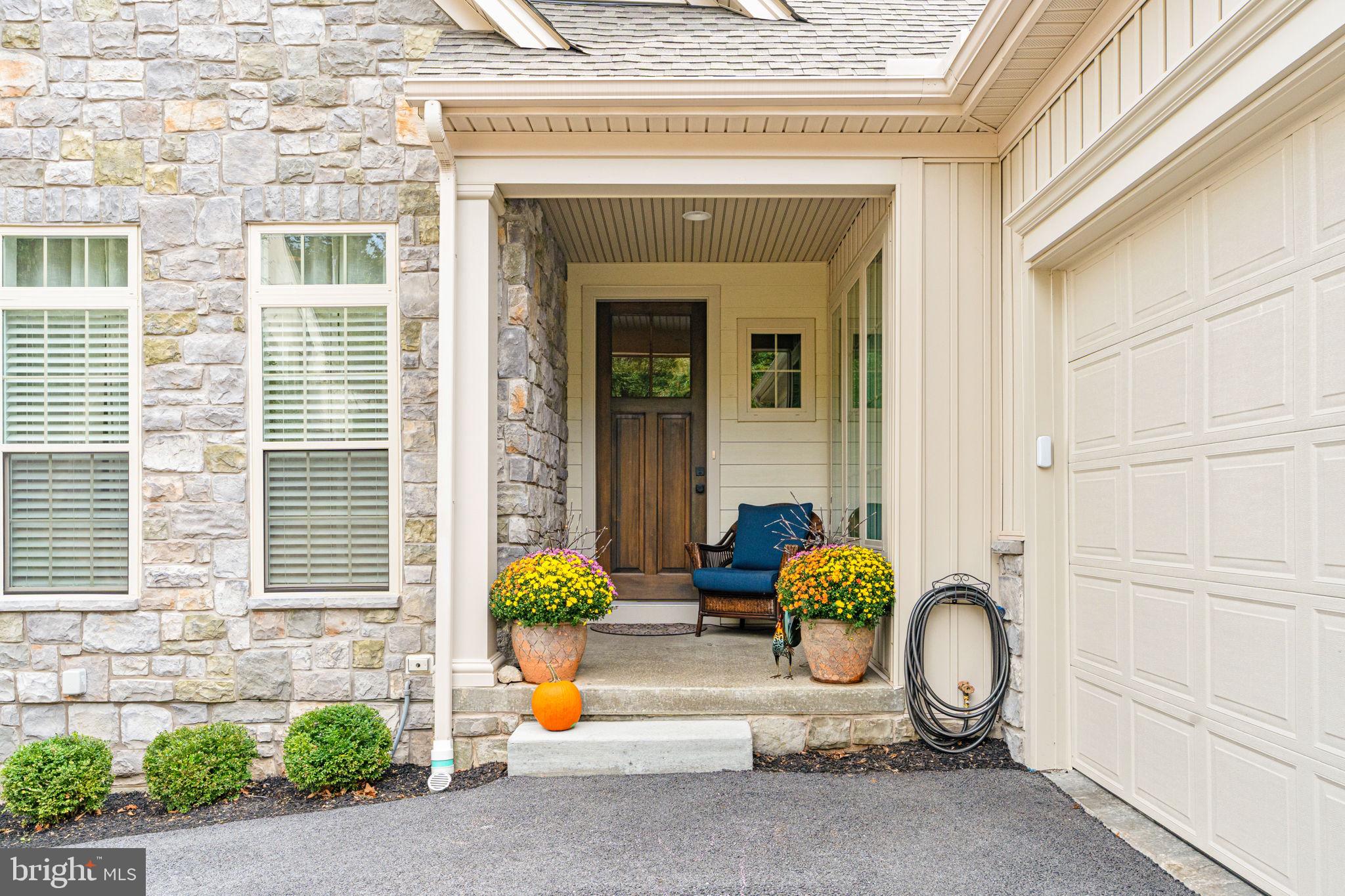 102 Maribel Ln #15 B, York, PA 17403 photo