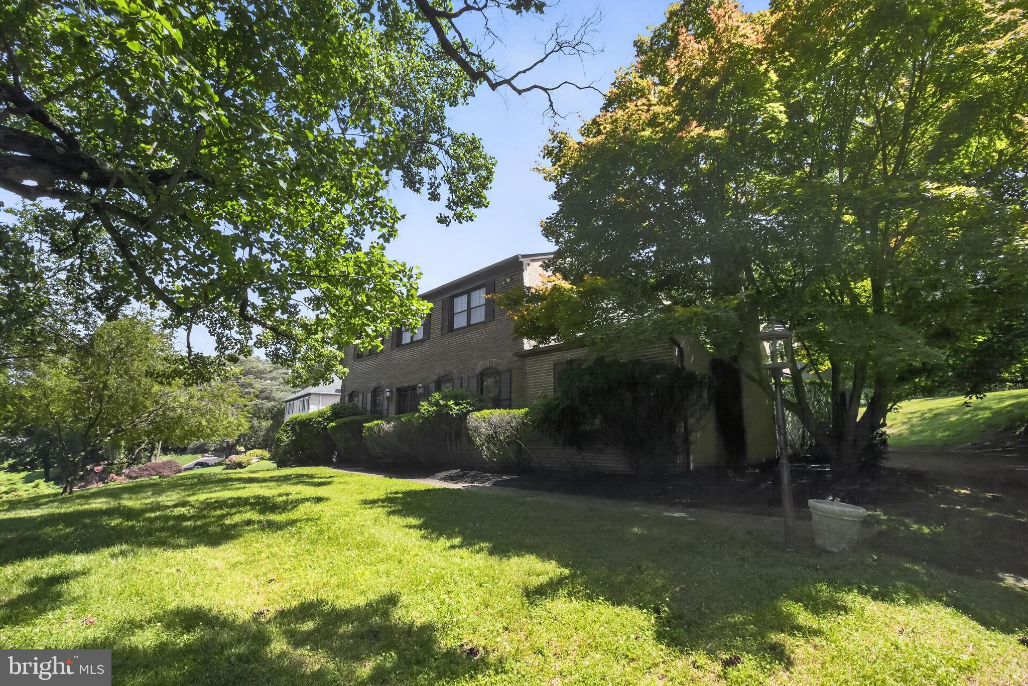 1429 Hopeland Rd, Wyncote, PA 19095 photo