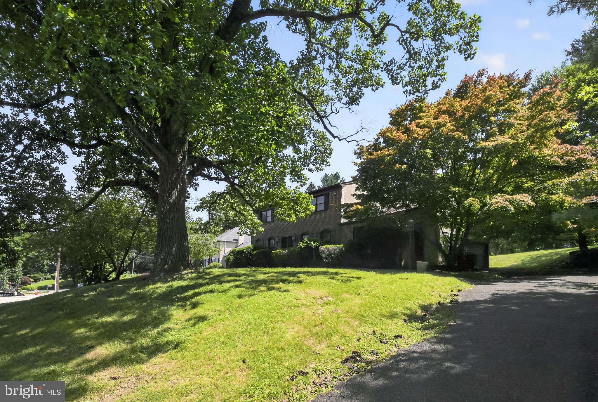 1429 Hopeland Rd, Wyncote, PA 19095 photo