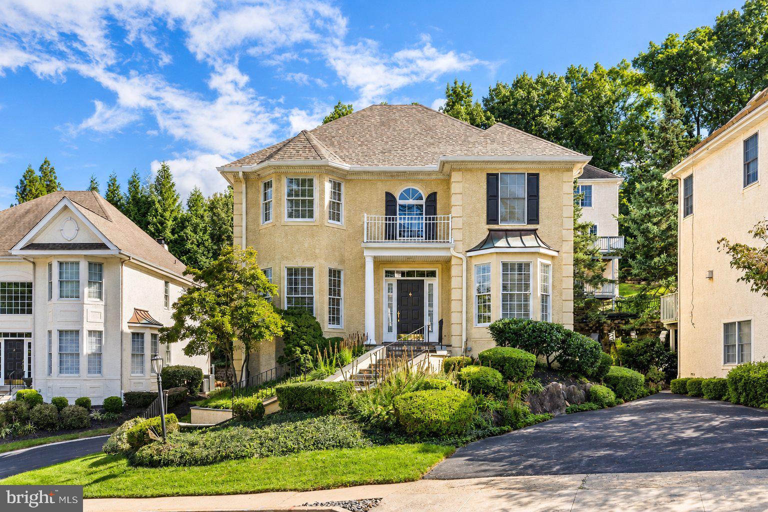 407 Spring Garden Ln, Conshohocken, PA 19428 photo