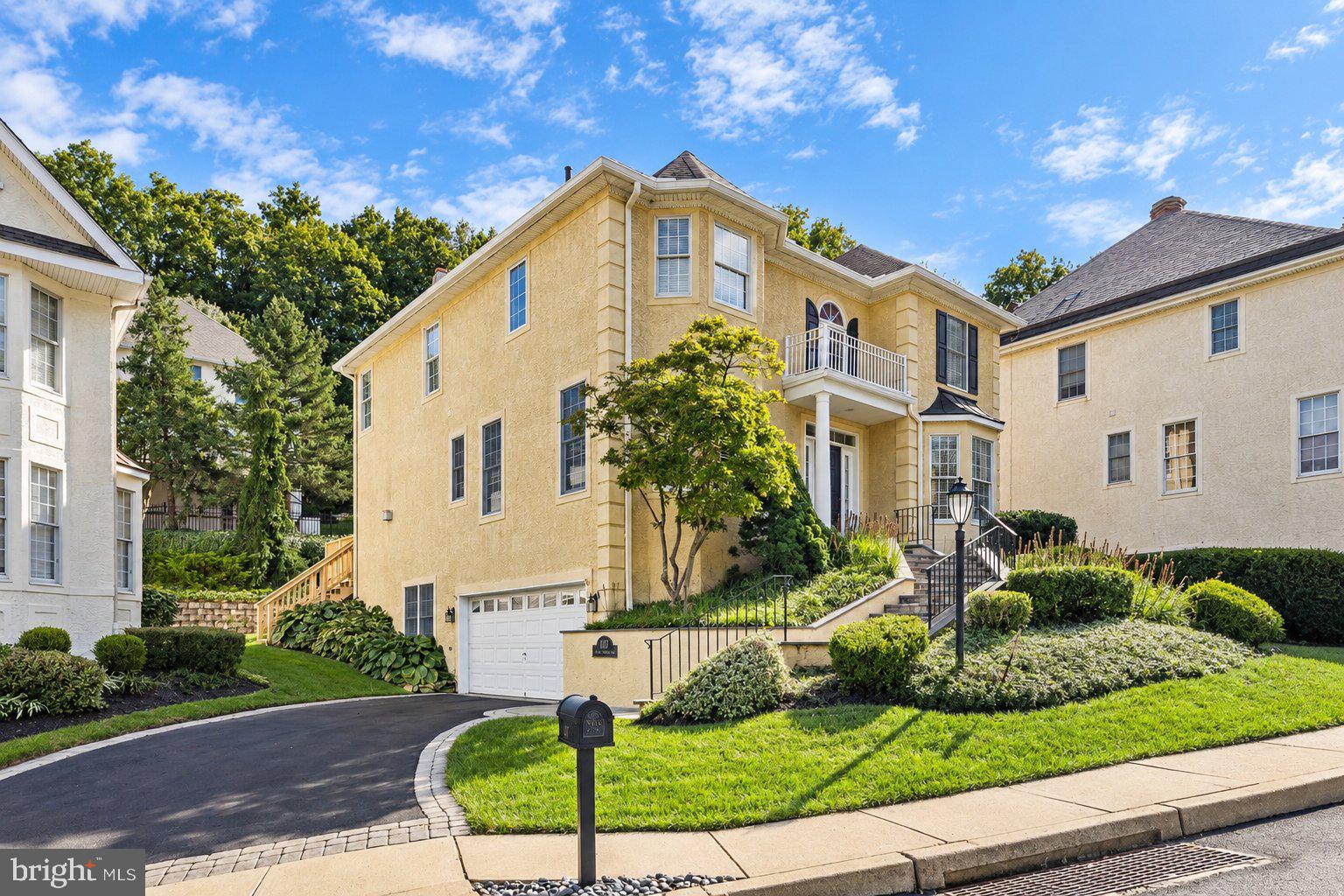 407 Spring Garden Ln, Conshohocken, PA 19428 photo