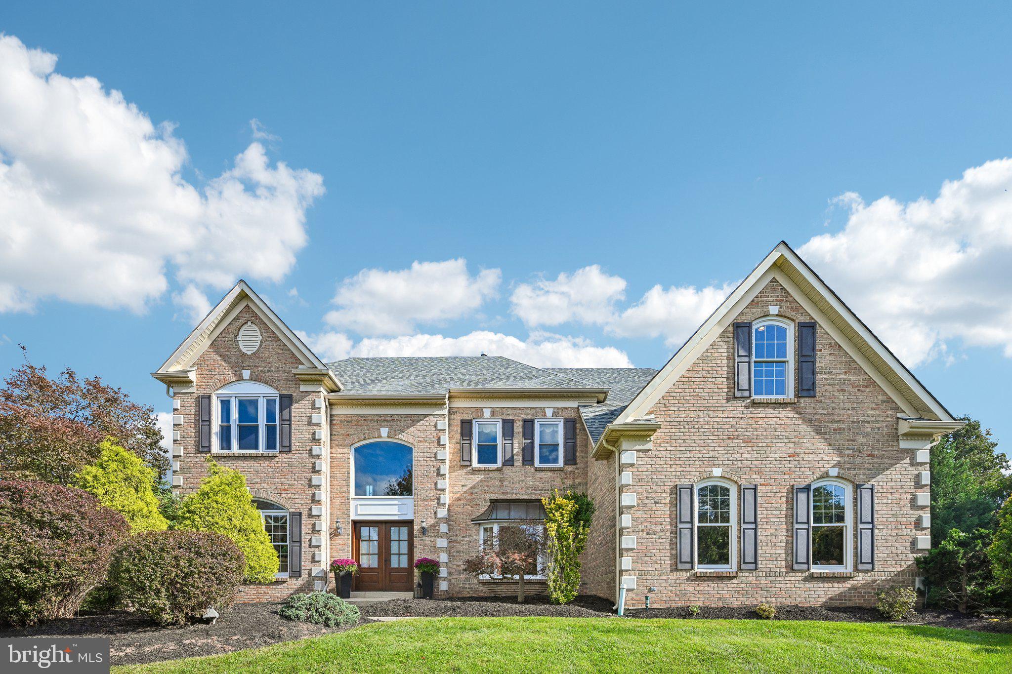 66 Longacre Dr, Collegeville, PA 19426