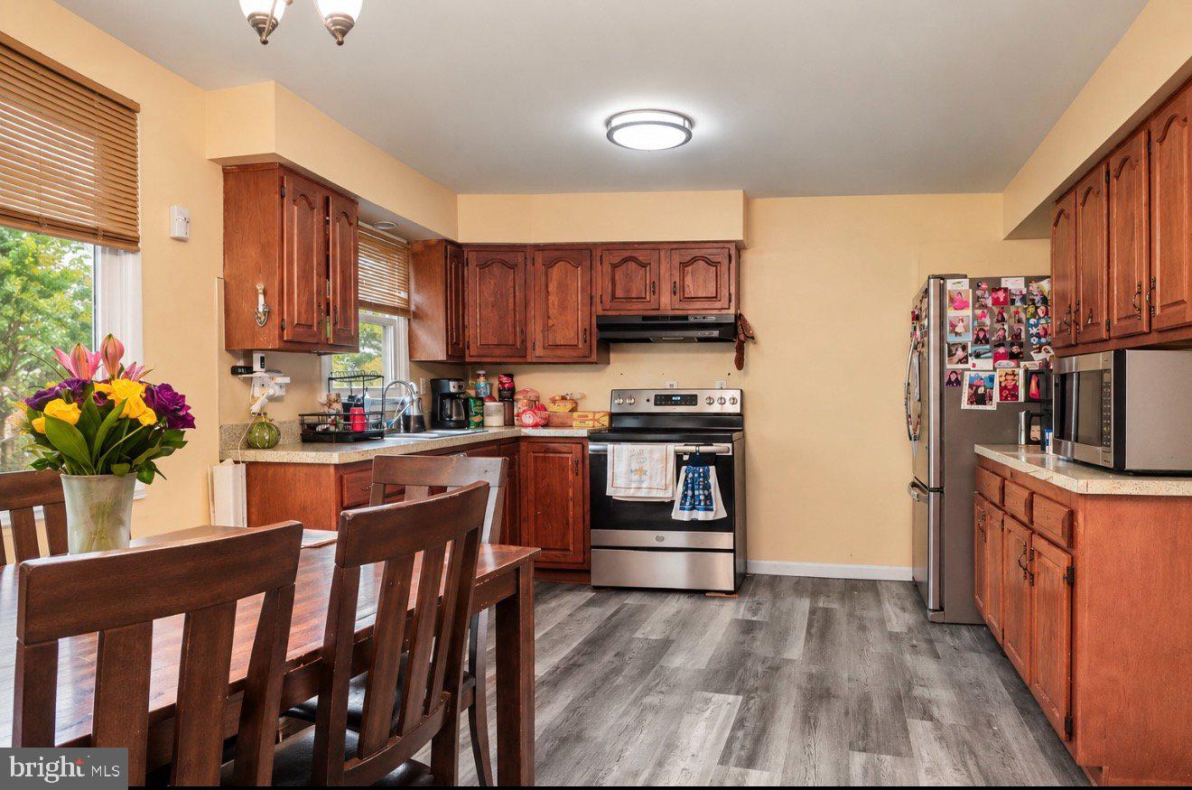 562 Wayne Ave, Vineland, NJ 08360 photo