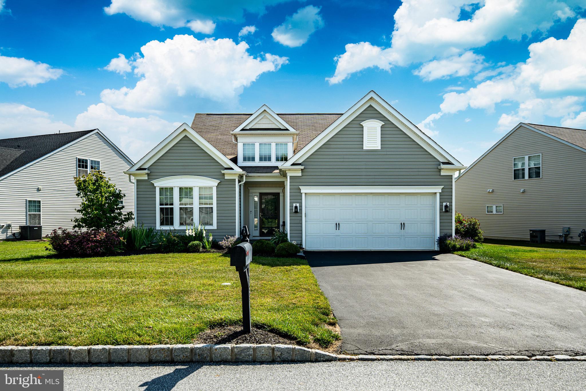 443 Hallman Ct, Downingtown, PA 19335 photo