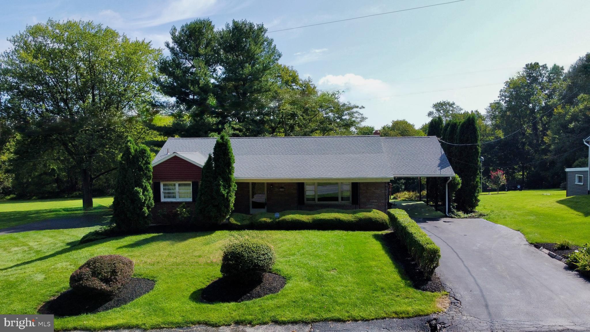 6199 Lake Rd, York, PA 17403