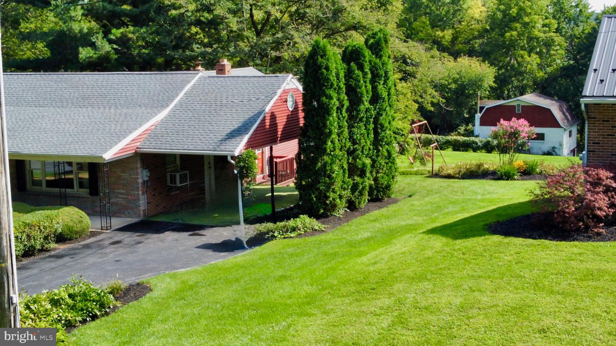 6199 Lake Rd, York, PA 17403 photo