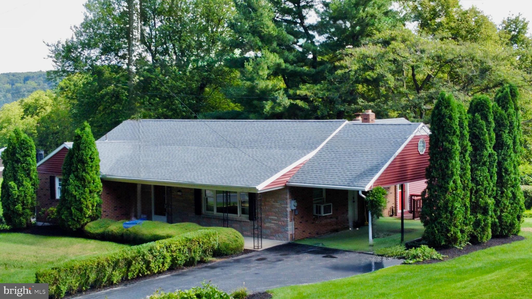 6199 Lake Rd, York, PA 17403 photo