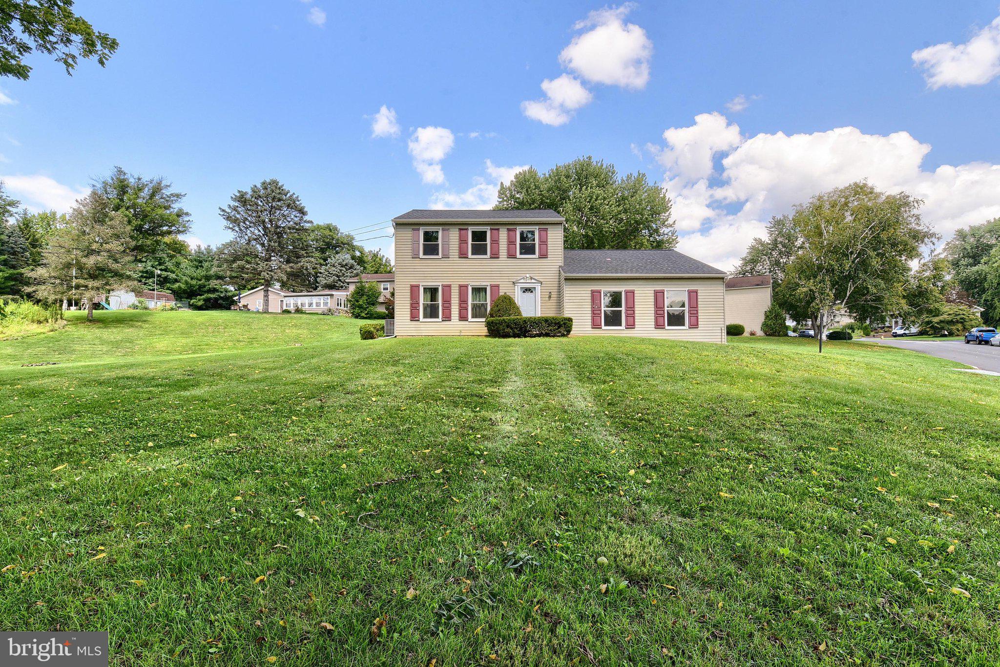 2204 Fenwick Ave, Mechanicsburg, PA 17055