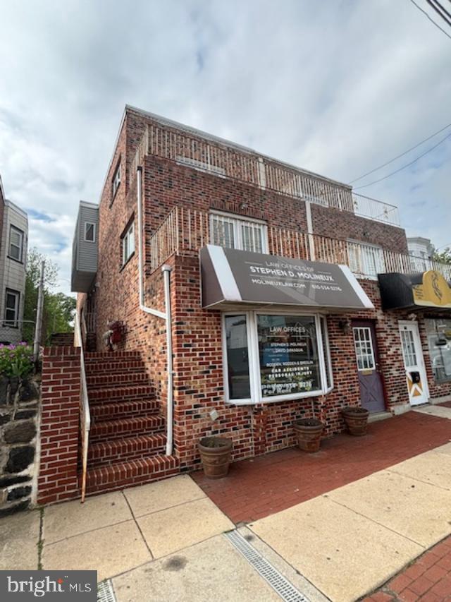 227 Macdade Blvd, Collingdale, PA 19023
