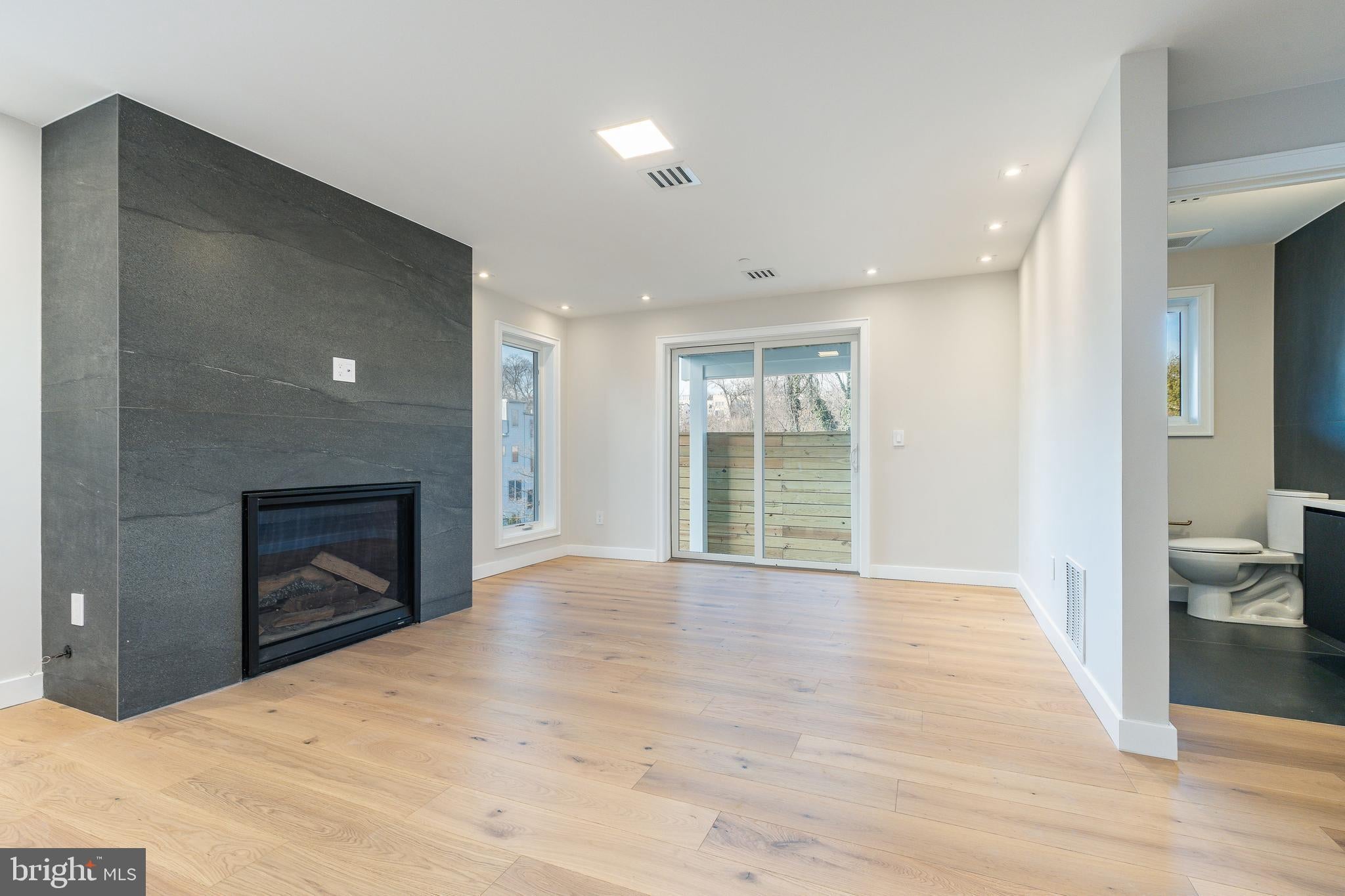 252 Gates St, Philadelphia, PA 19128 photo