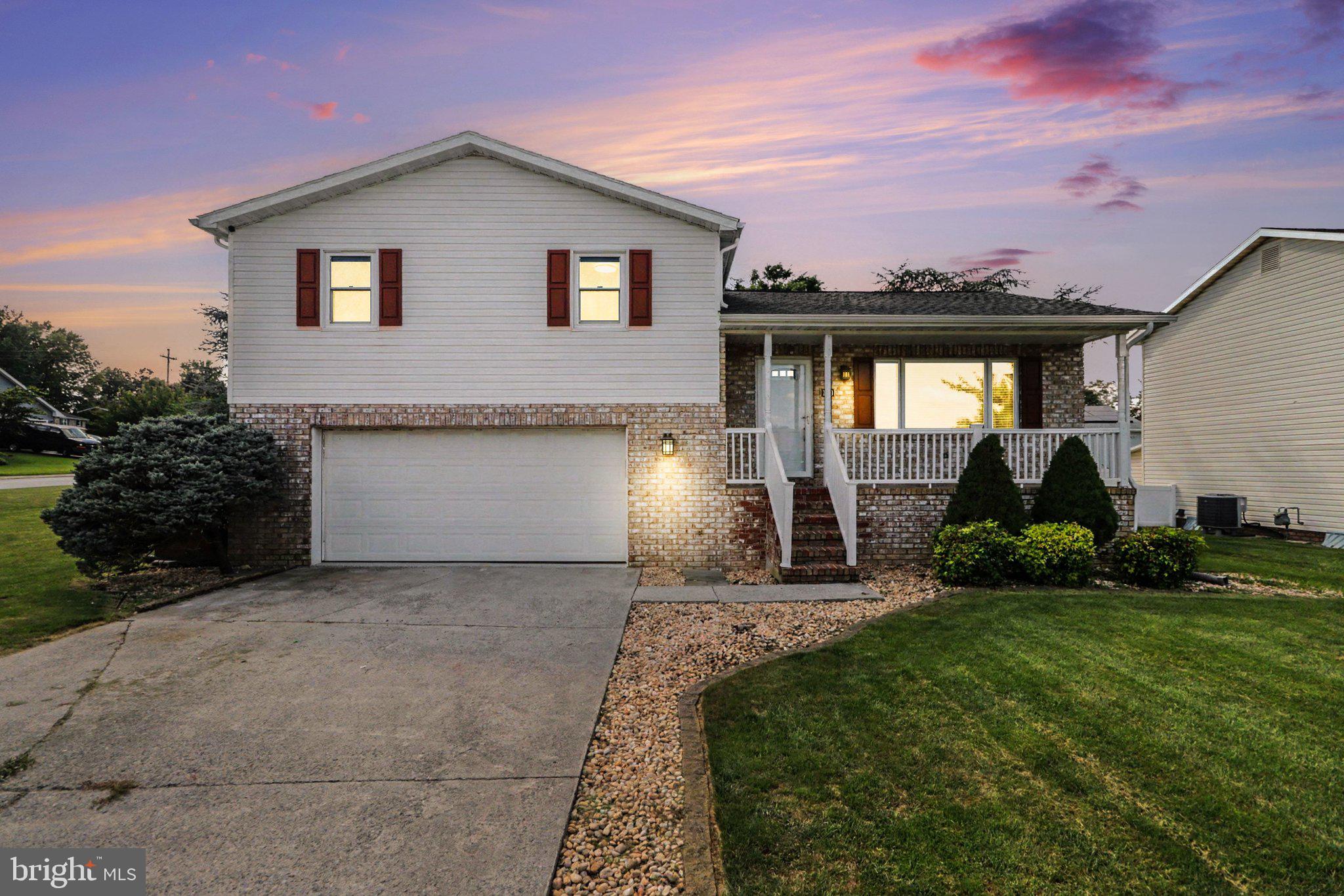 100 Amanda Ave, Hanover, PA 17331
