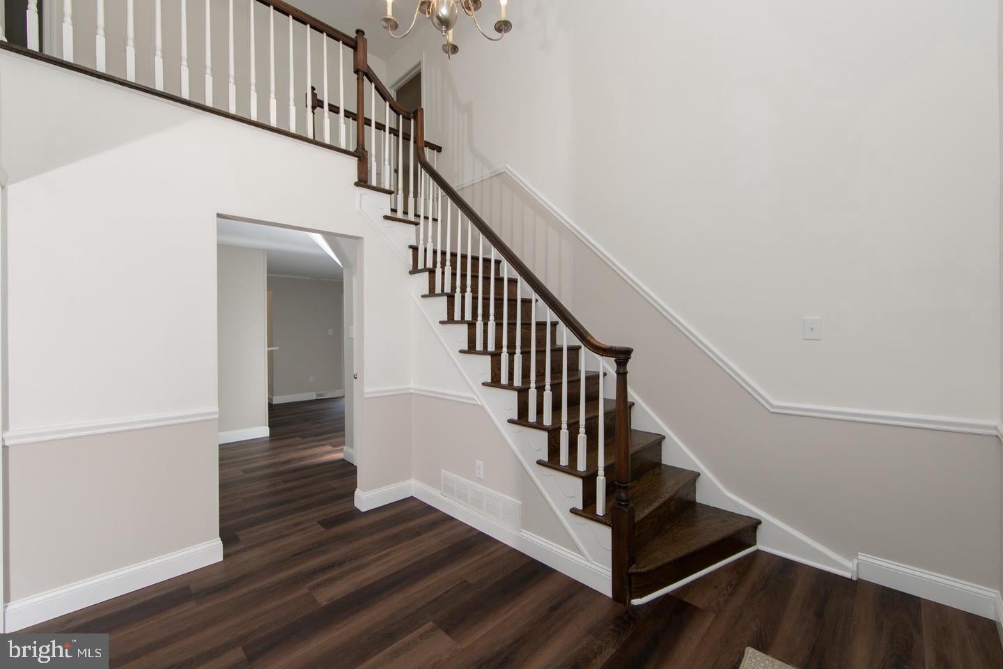 124 Greenvale Rd, Cherry Hill, NJ 08034 photo