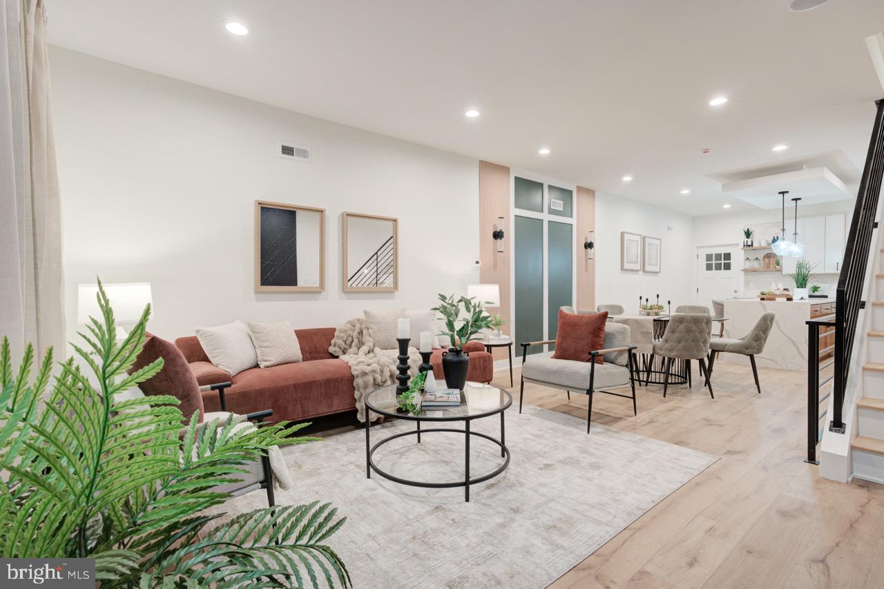 2622 Harold St, Philadelphia, PA 19125