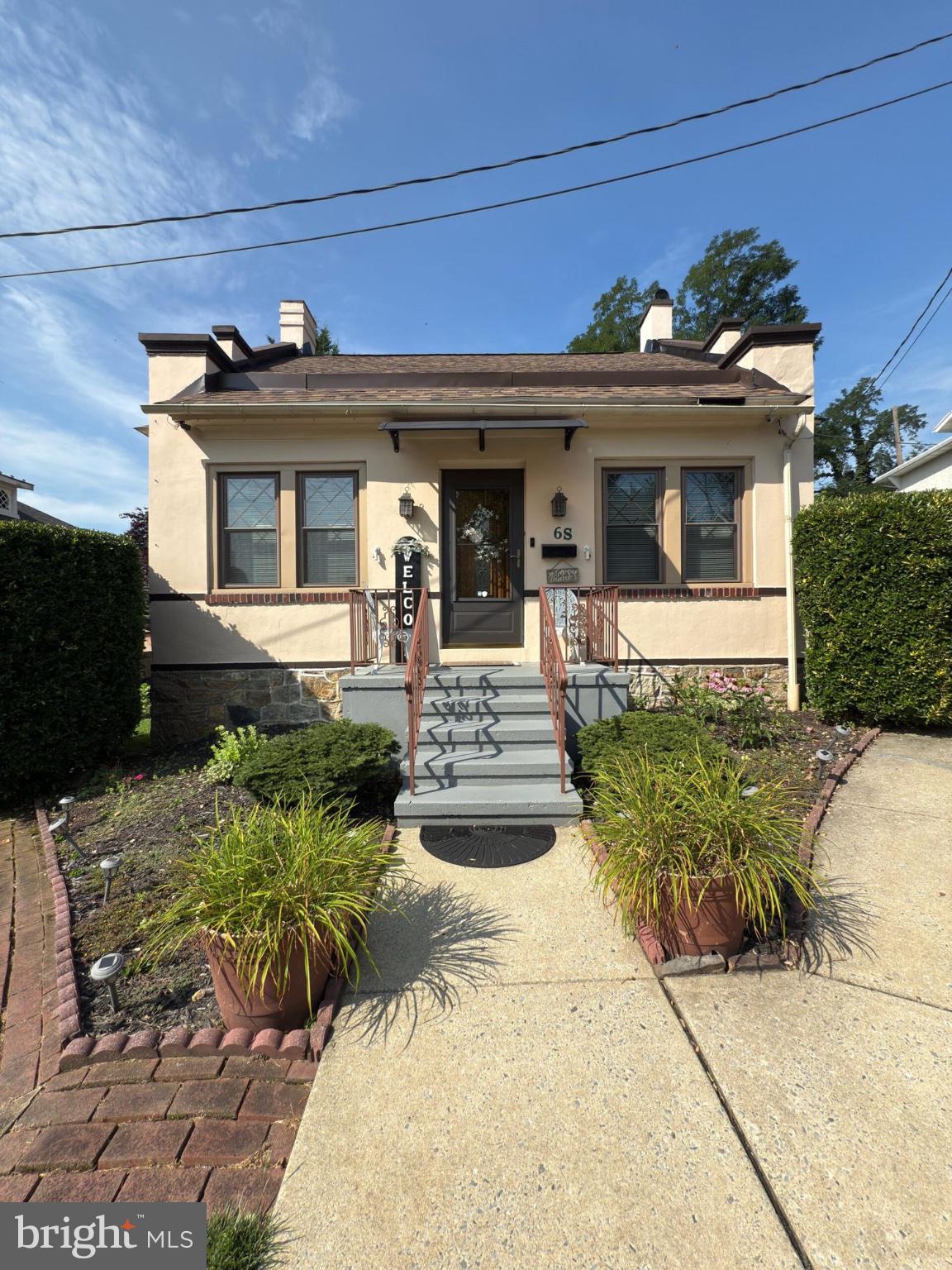 6 Los Robles Ct, Reading, PA 19606