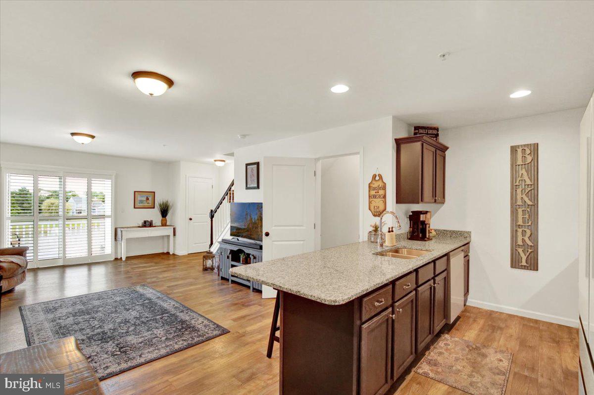 219 Lakeside Xing, Mount Joy, PA 17552 photo