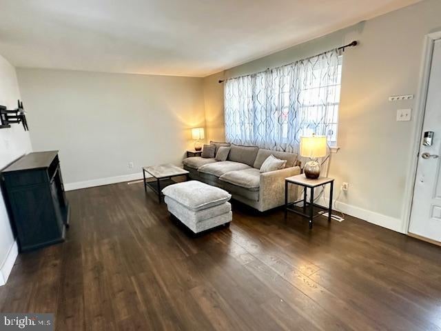 1054 Bradford Dr, Williamstown, NJ 08094 photo