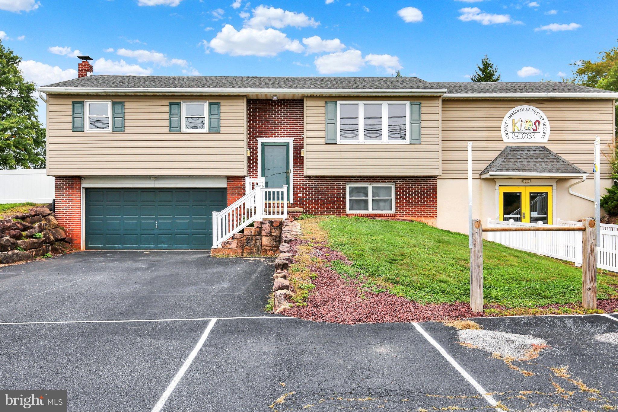 2740 N Reading Rd, Reinholds, PA 17569 photo