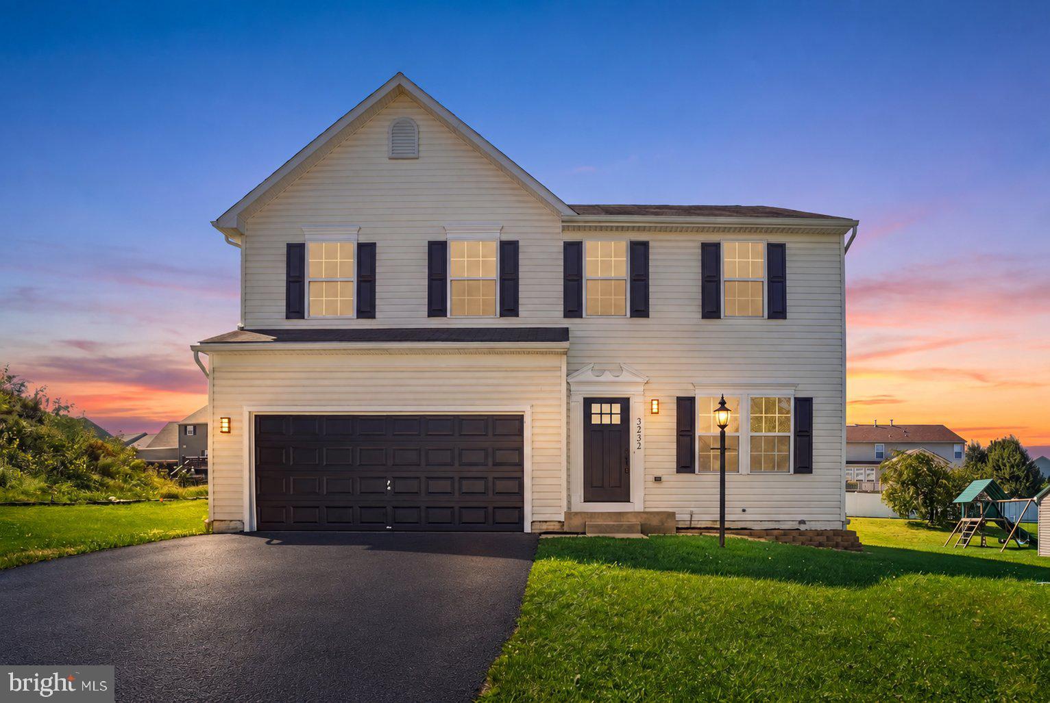 3232 King Richards Ct, York, PA 17408