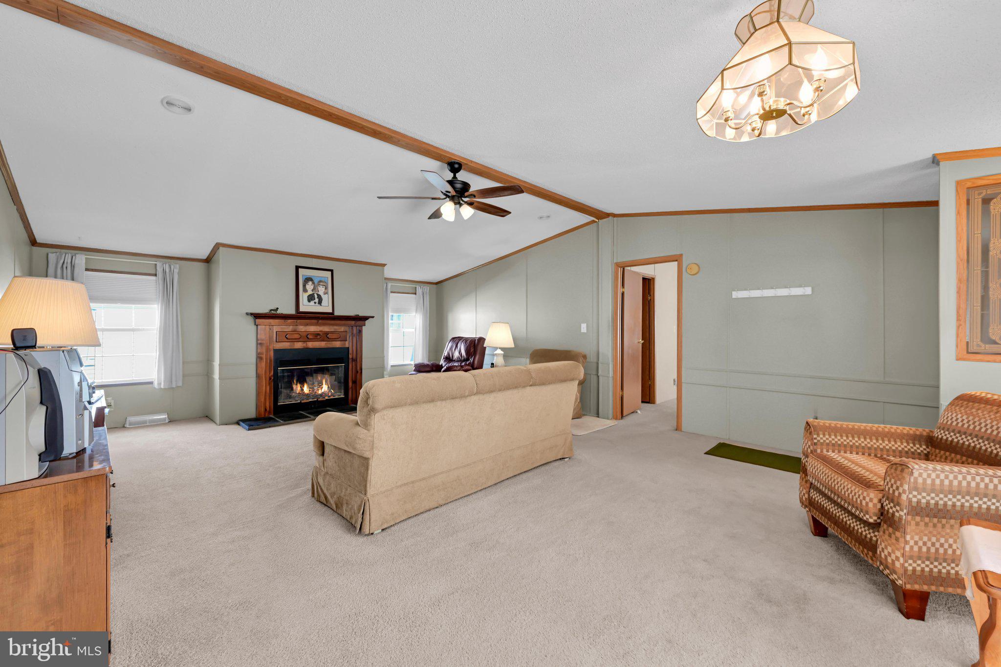 379 W Spruce St, Palmyra, PA 17078 photo