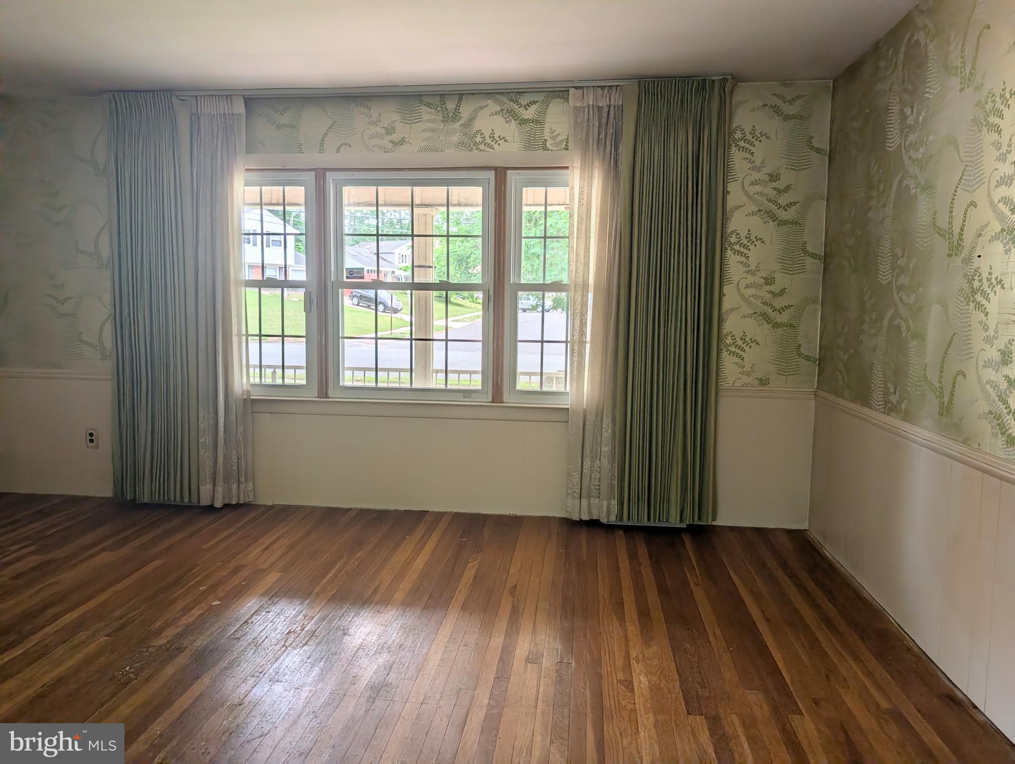 409 Whitman Dr, Blackwood, NJ 08012 photo