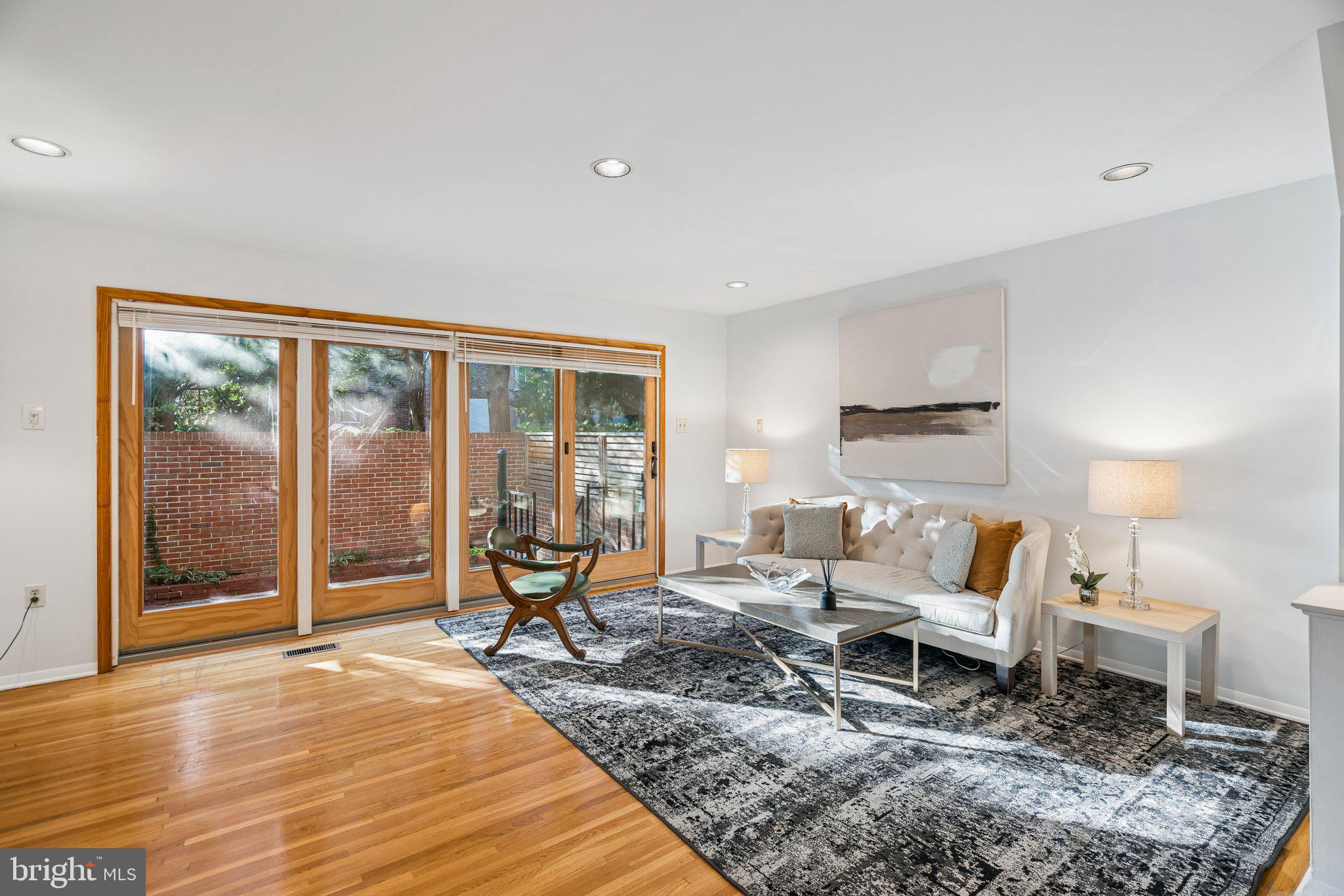 416 Perth St, Philadelphia, PA 19147