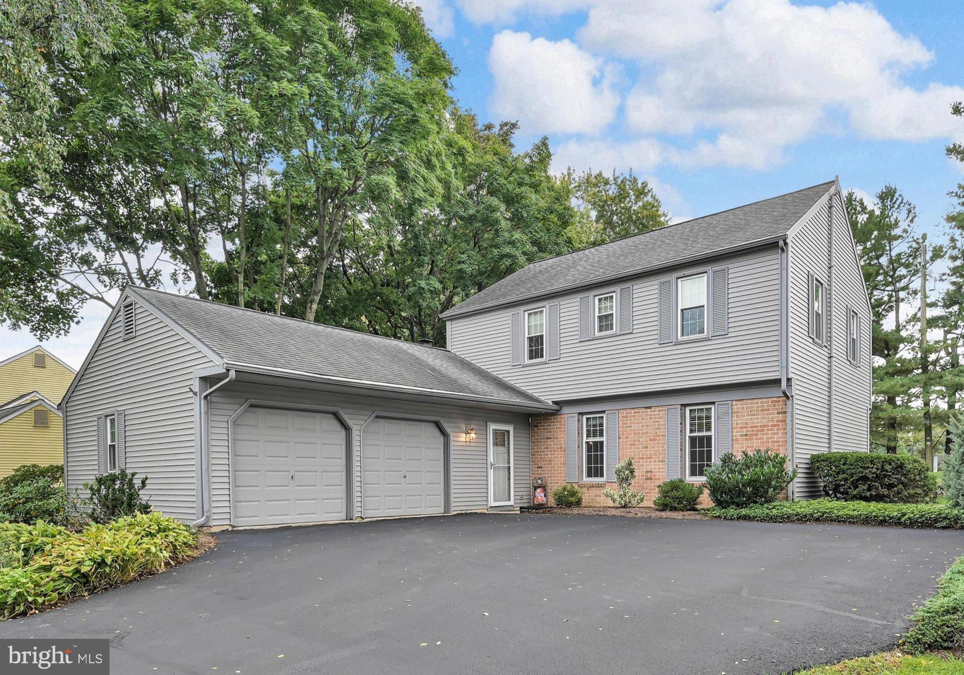 2856 Michener Dr, Lancaster, PA 17601