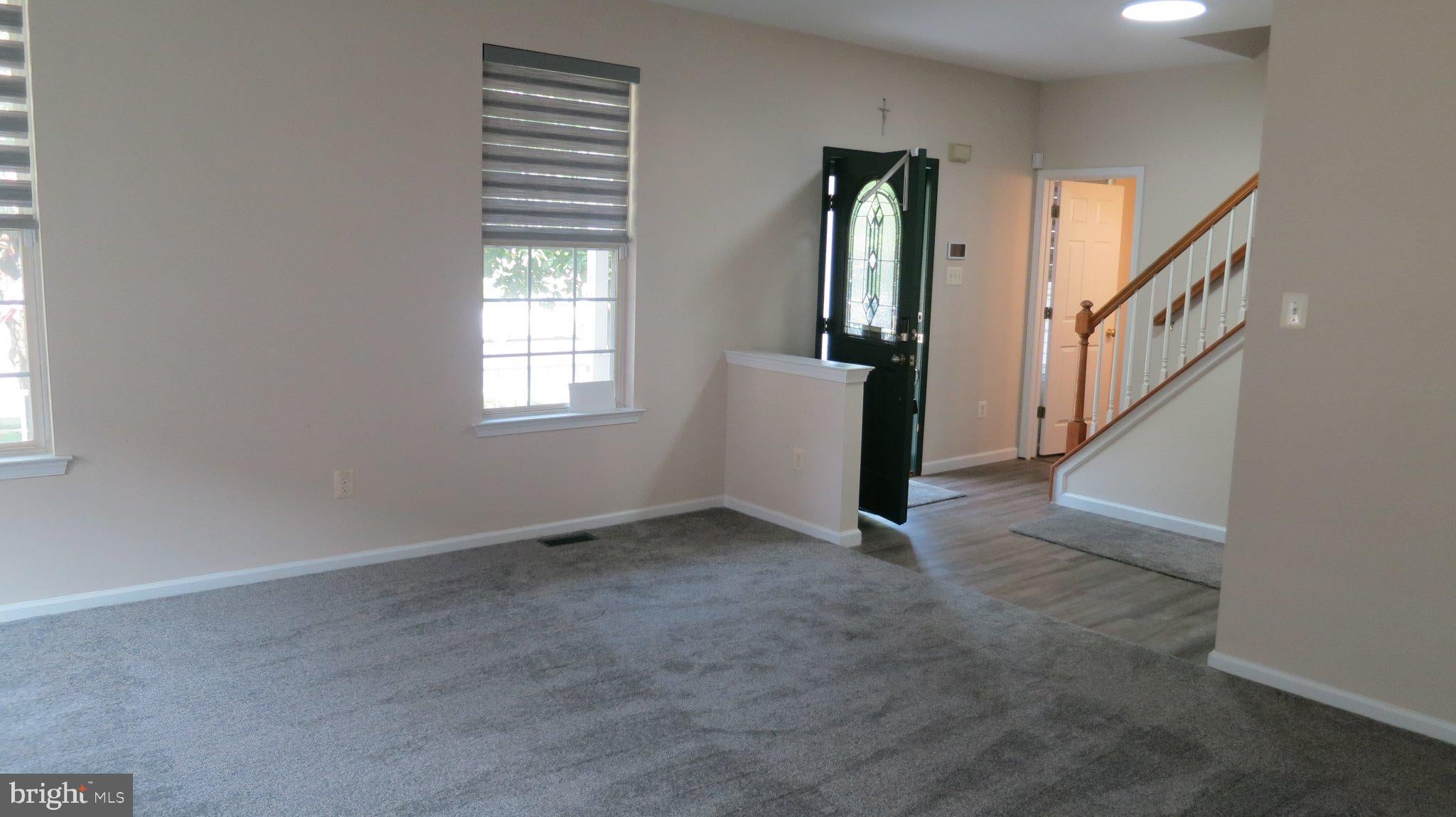 77 Creekwood Dr, Bordentown, NJ 08505 photo