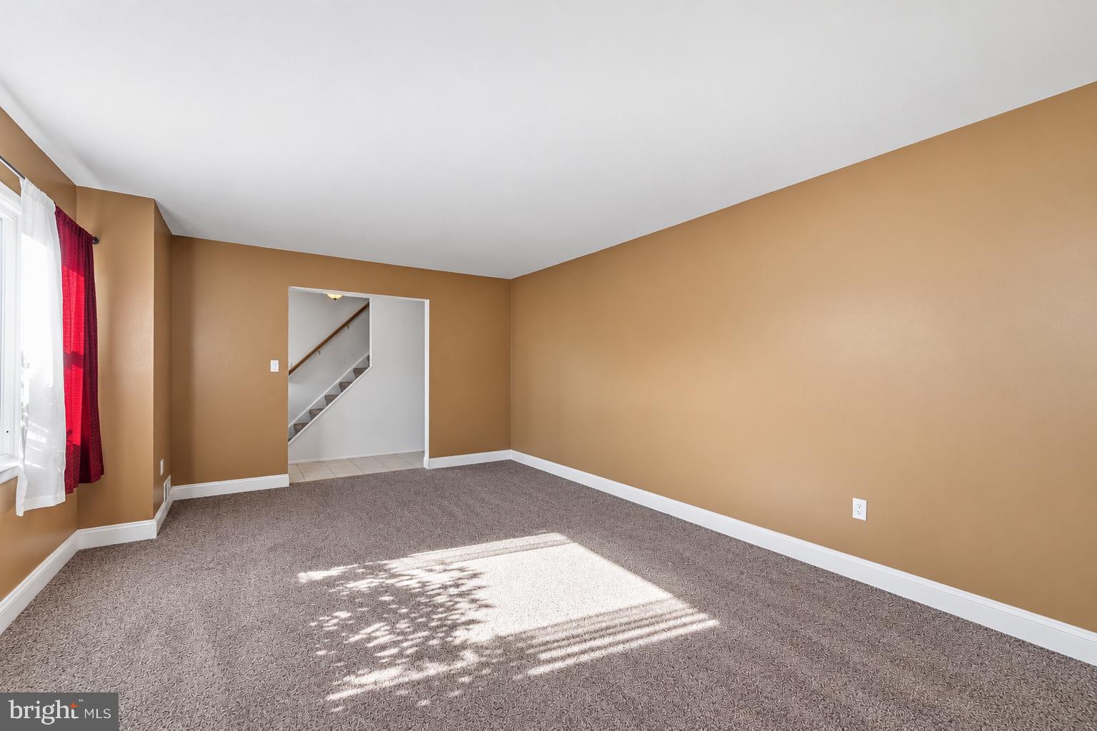 65 Nancy Ln, Ewing Twp, NJ 08638 photo